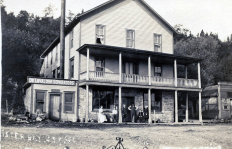 img030 Roeser's house brodd